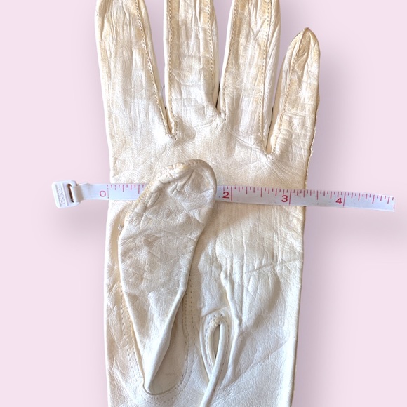 VTG Leather Gloves - Picture 6 of 9